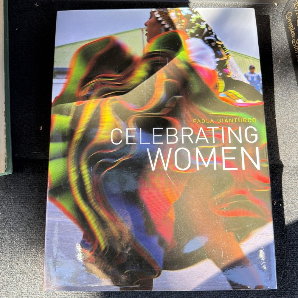Celebrating Women by‎ Gianturco, Paola